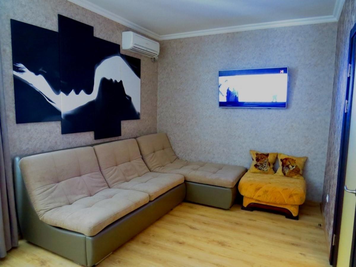 Apartment On Svobodu Ave 수미 외부 사진